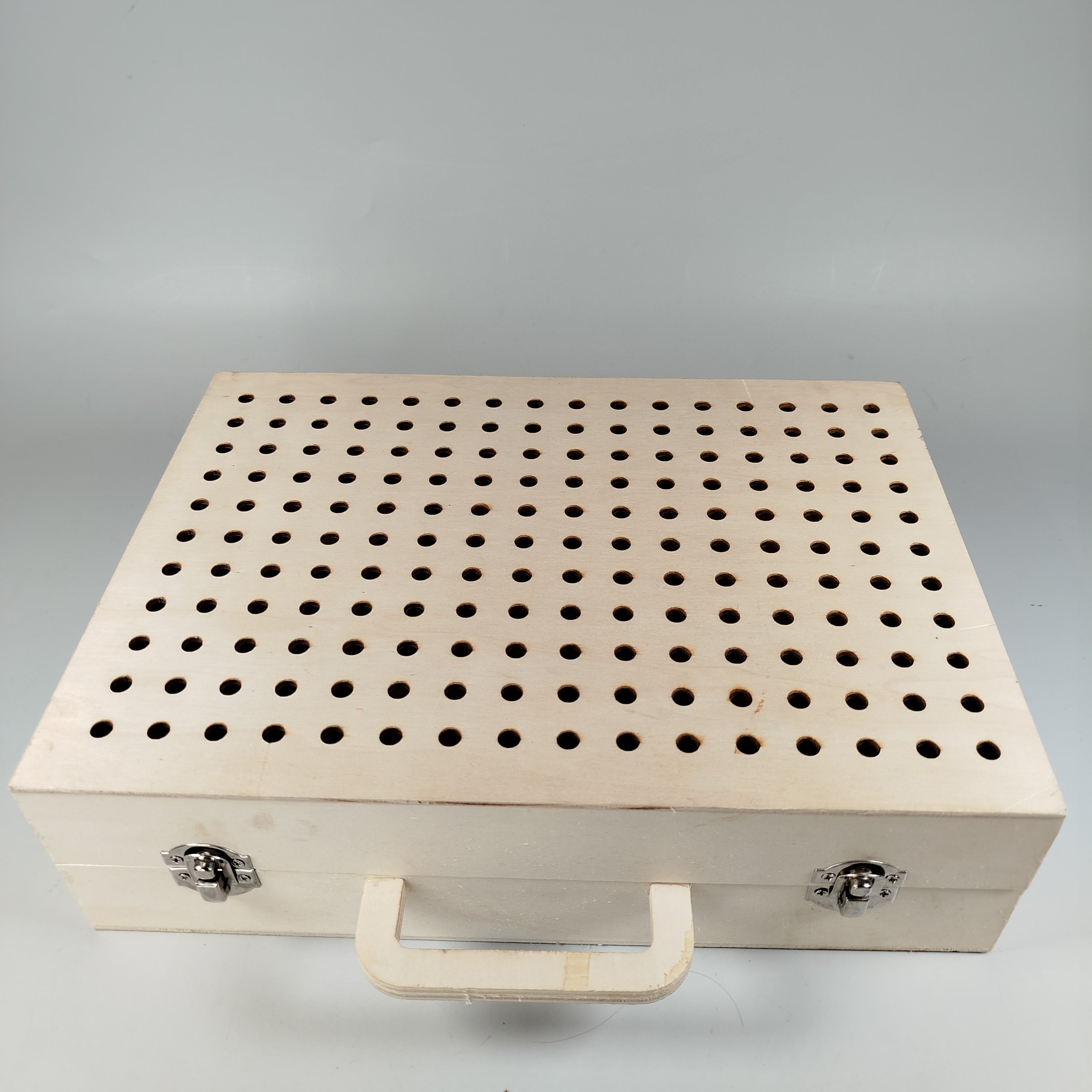 Konstruktionsspielzeug mit Bohrmaschine, Holzbox